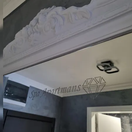 Kristal Apartment *